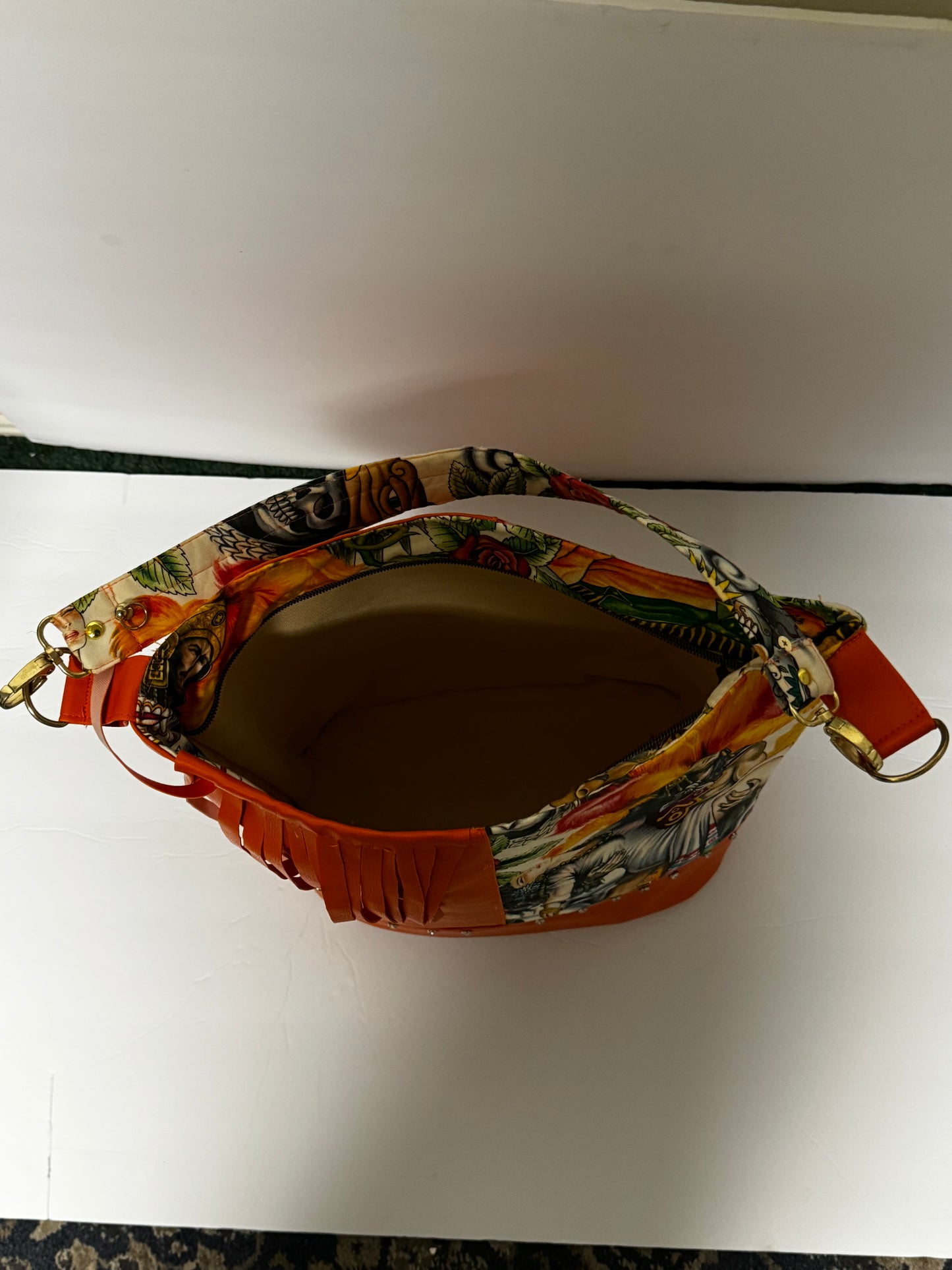 BONNIE BUCKET HANDBAG