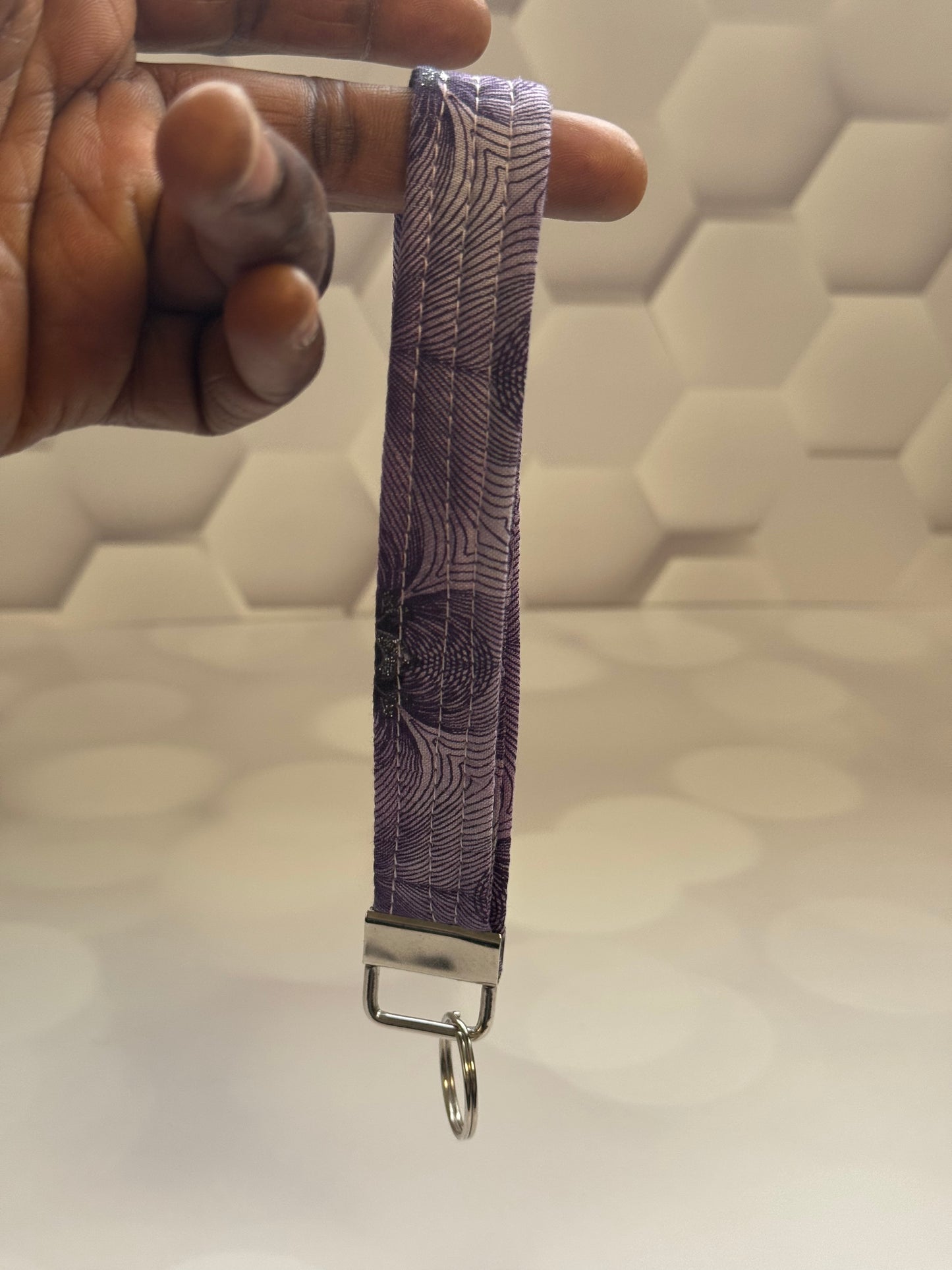 DARK PURPLE FLORAL KEYFOB WRISTLET