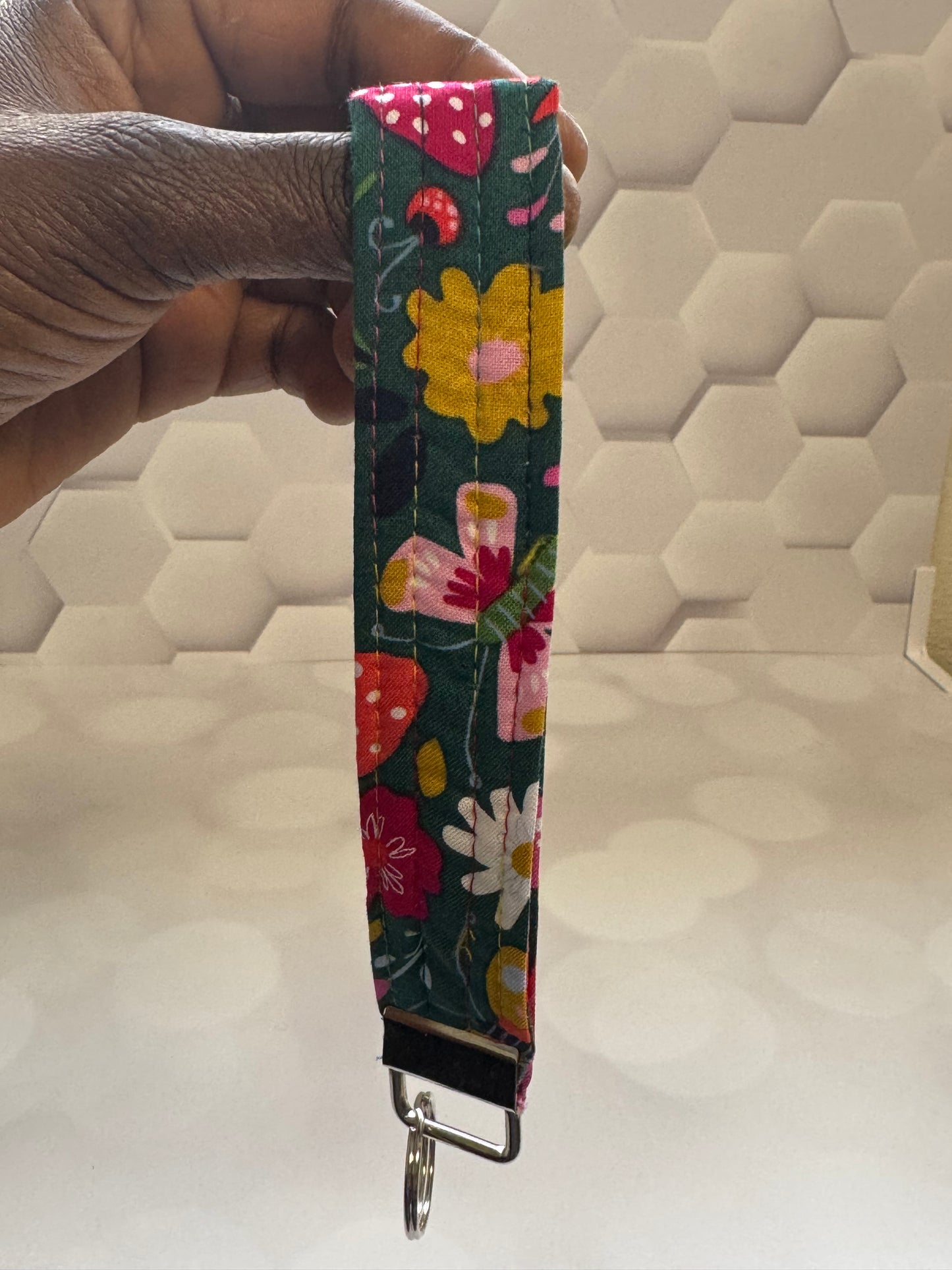 GREEN FLORAL KEY FOB WRISTLET