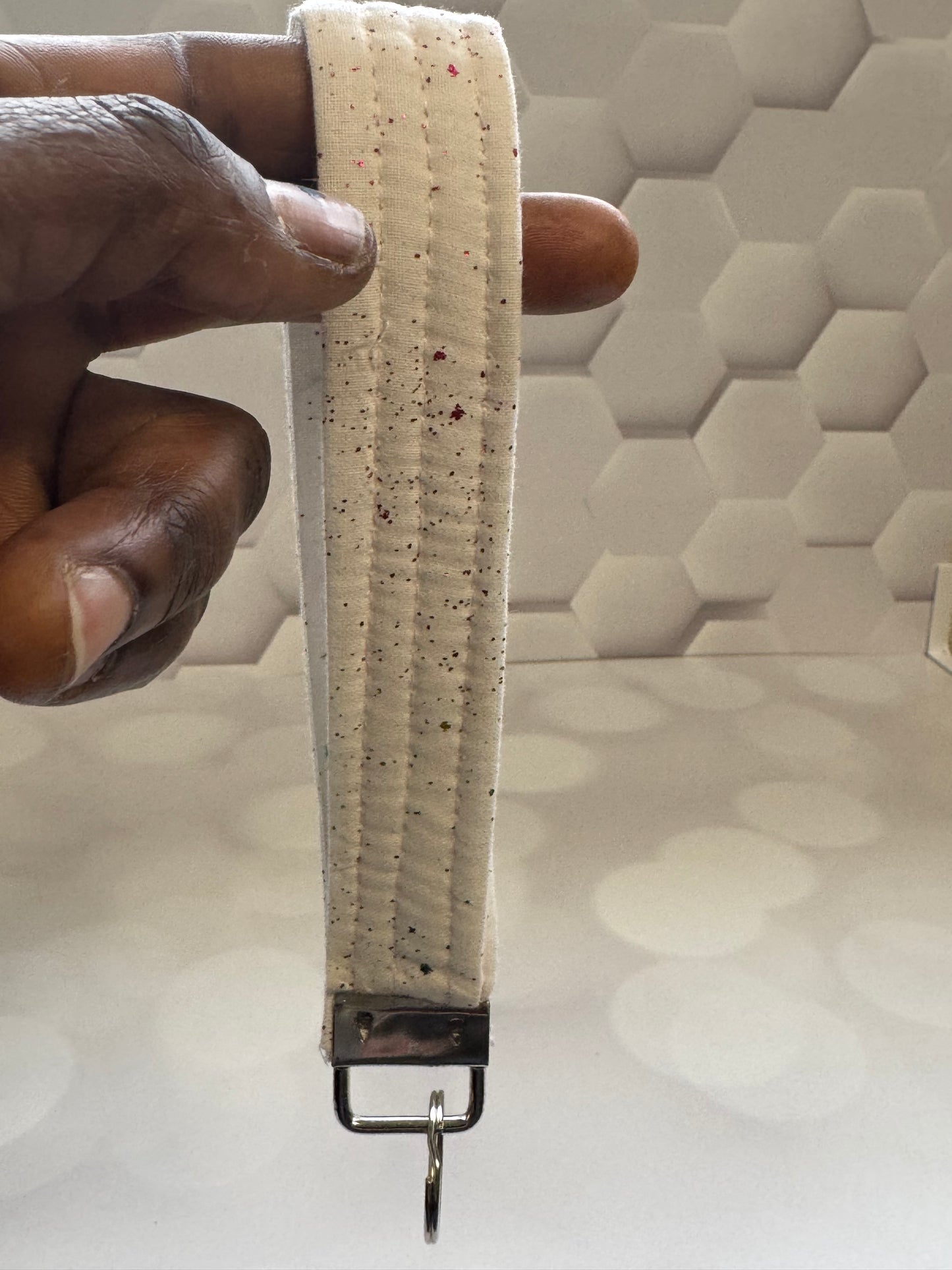 WHITE KEYFOB WRISTLET