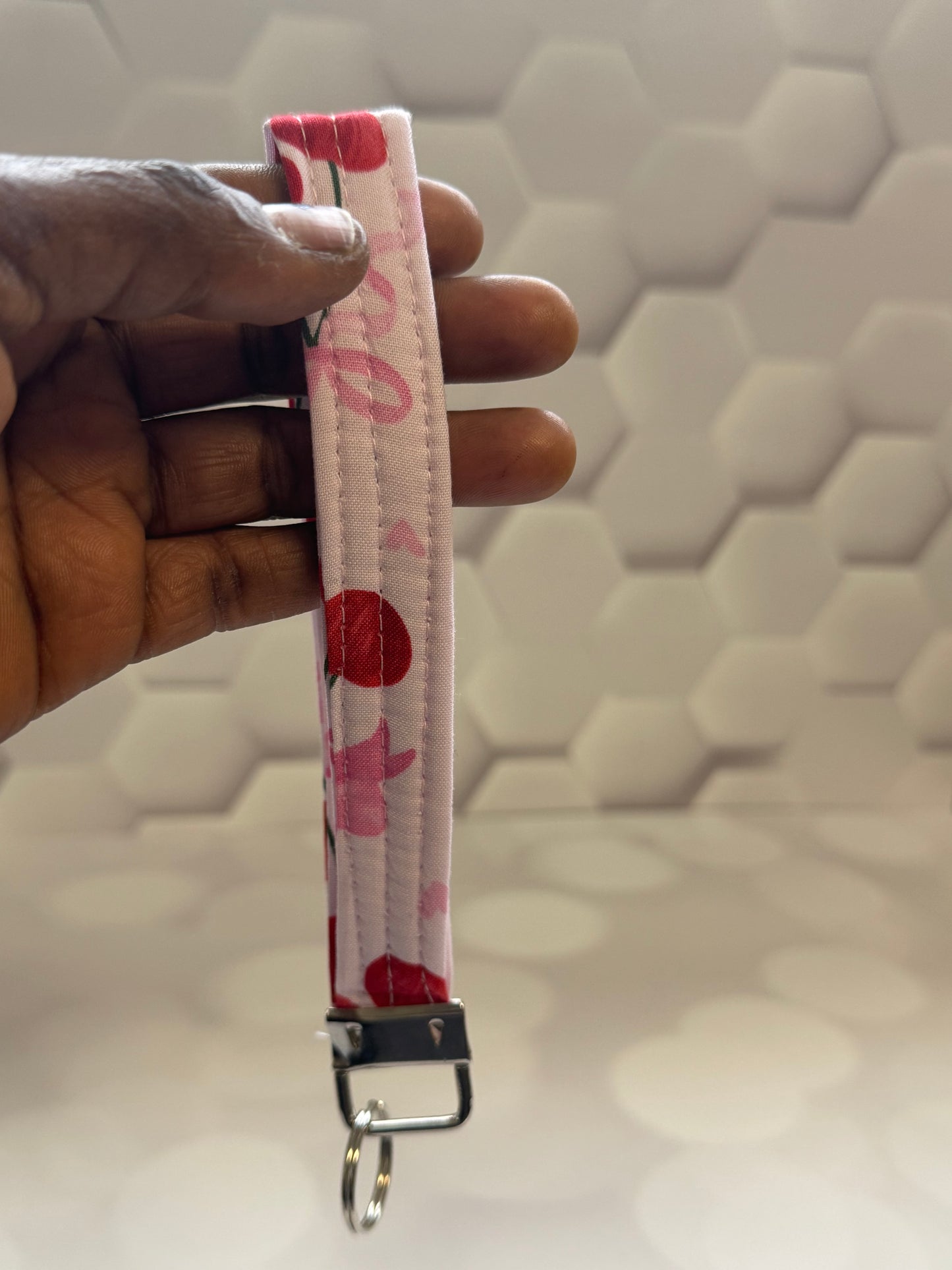 BOW ON CHERRIES KEYFOB WRISTLET