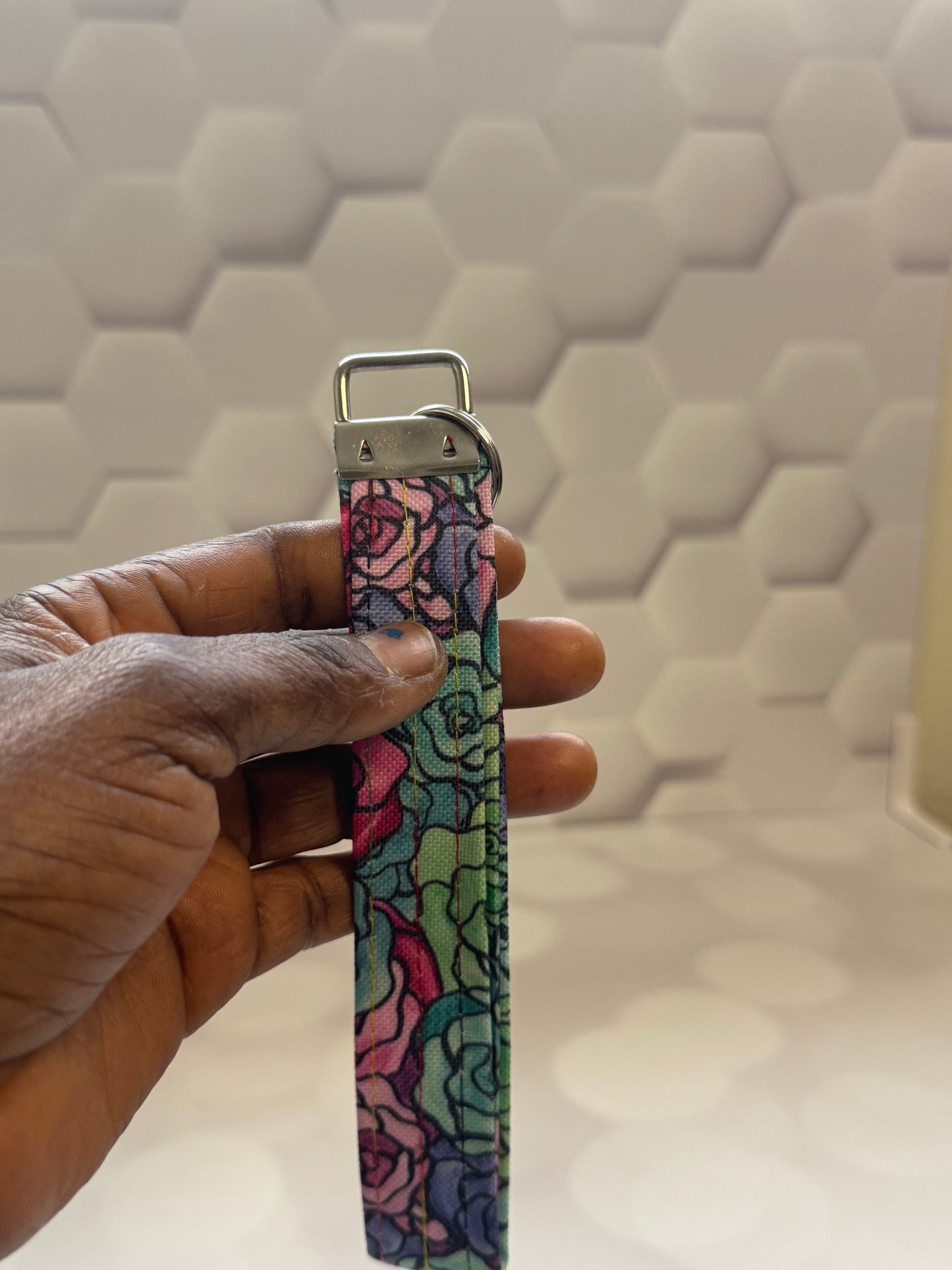 STAINLESS GLASS FLORAL KEYFOB WRISTLET