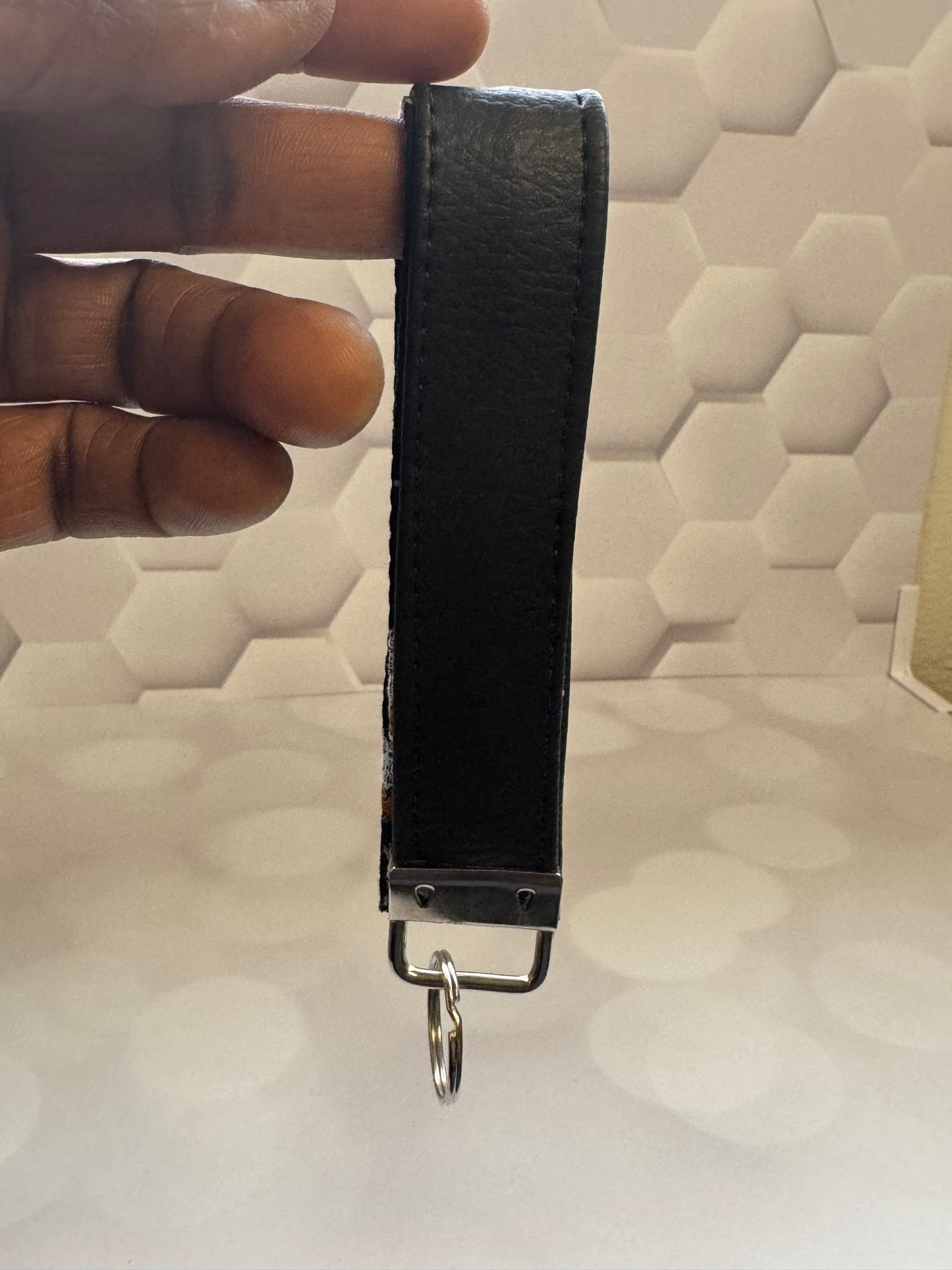 BLACK FAUX LEATHER KEYFOB WRISTLET
