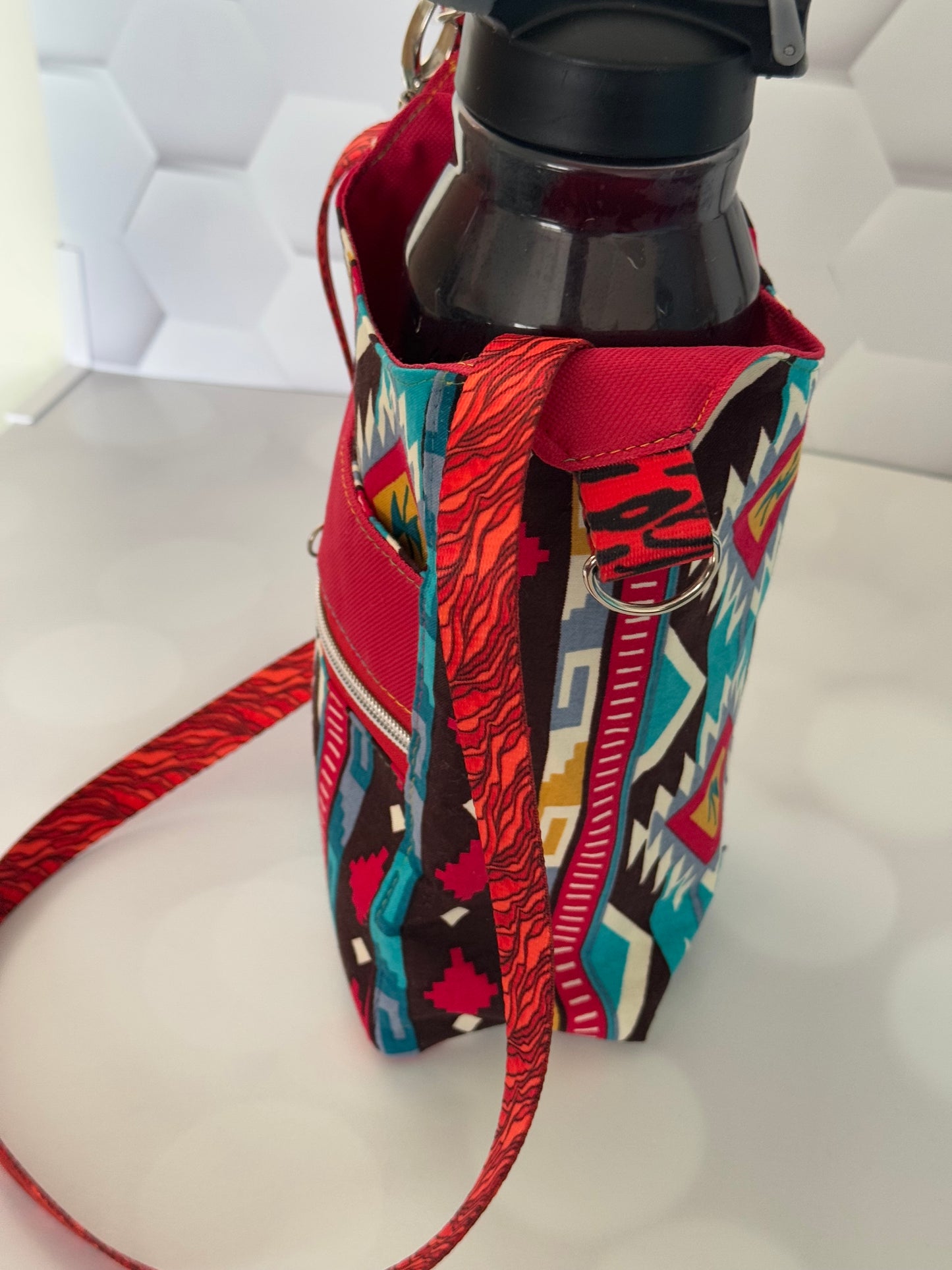 RED H20 2GO WATER BOTTLE HOLDER/ CROSSBODY BAG,SLING
