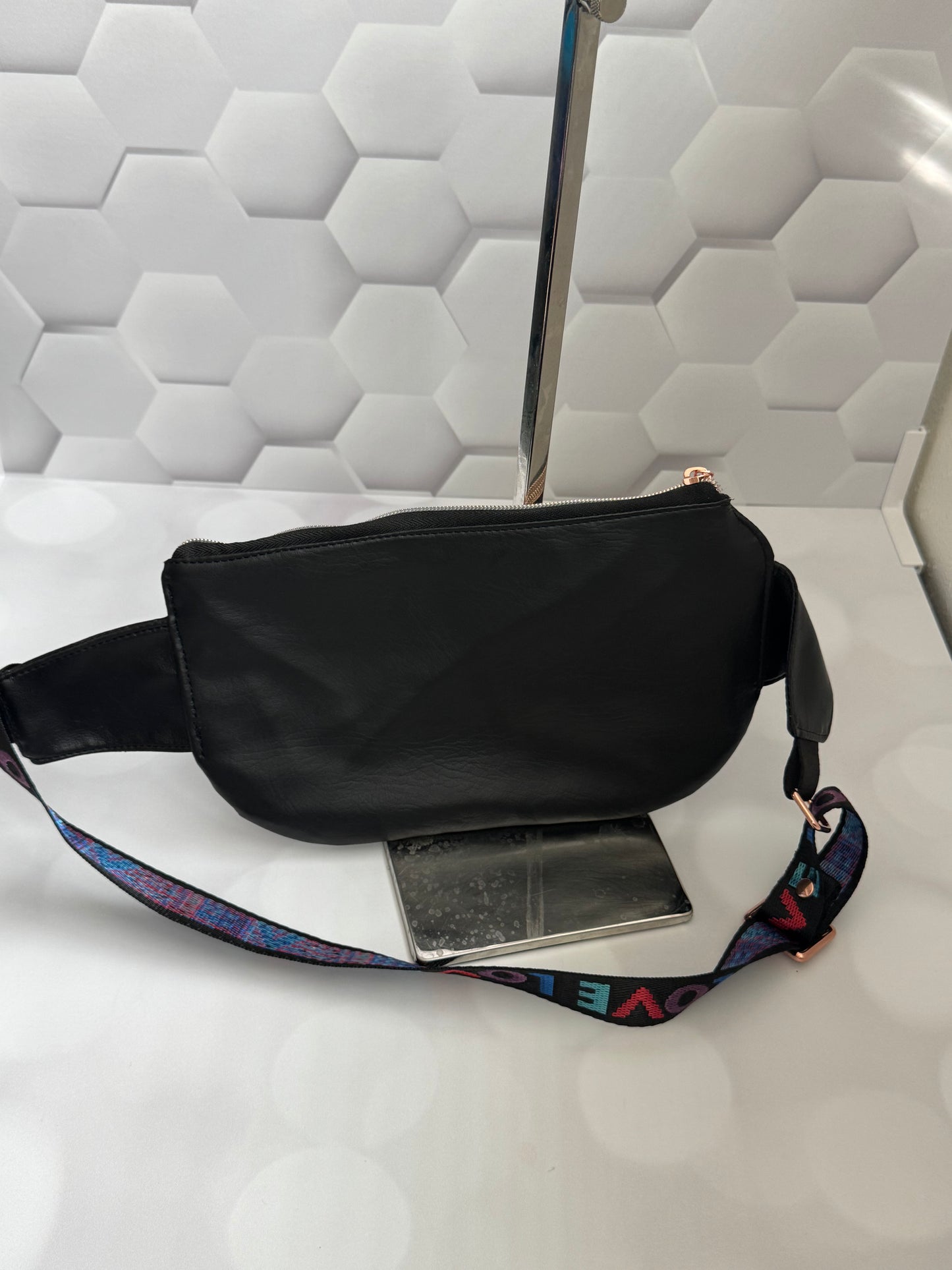 FLAT BLACK/ FANNY/ WAIST BAG