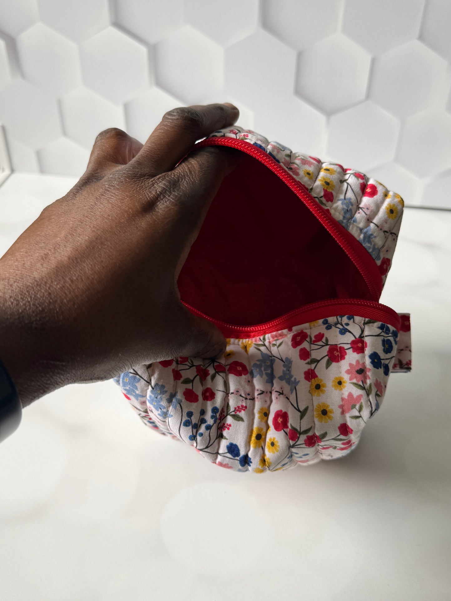 RED WILDFLOWER MAKEUP BAG