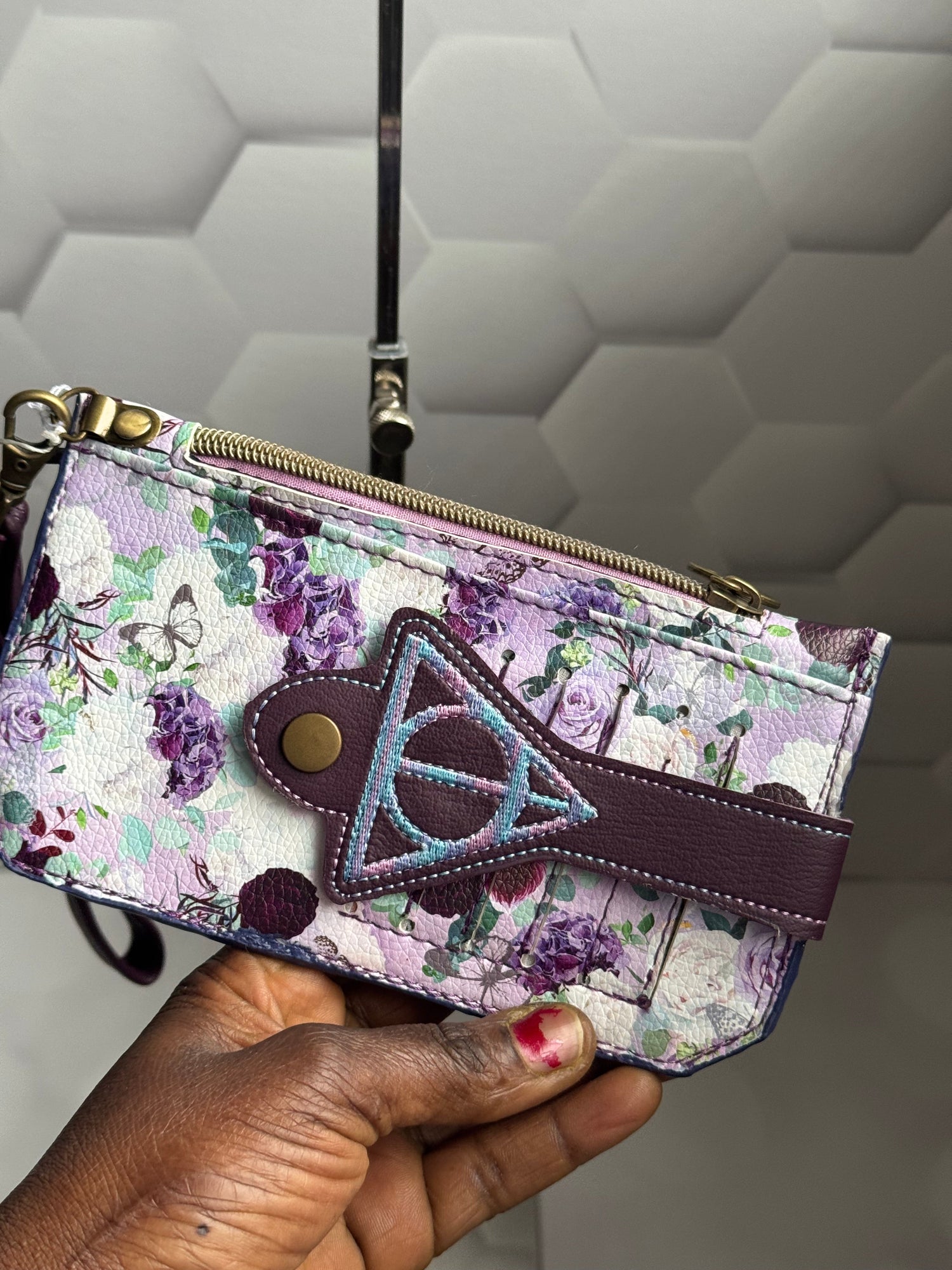 Wallets & Wristlet/Pouches