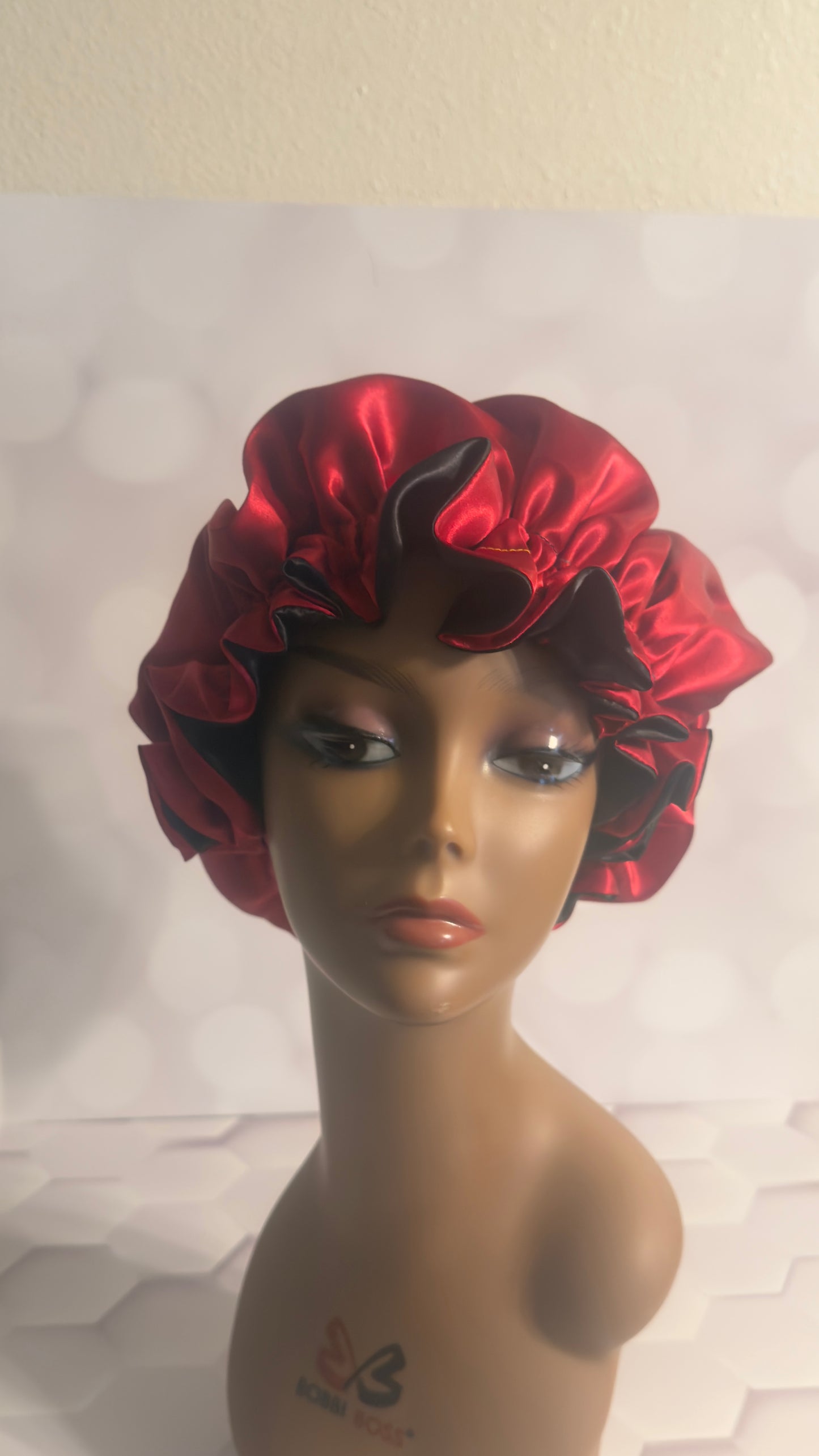 Two-Tone Satin Bonnet - Red & Black