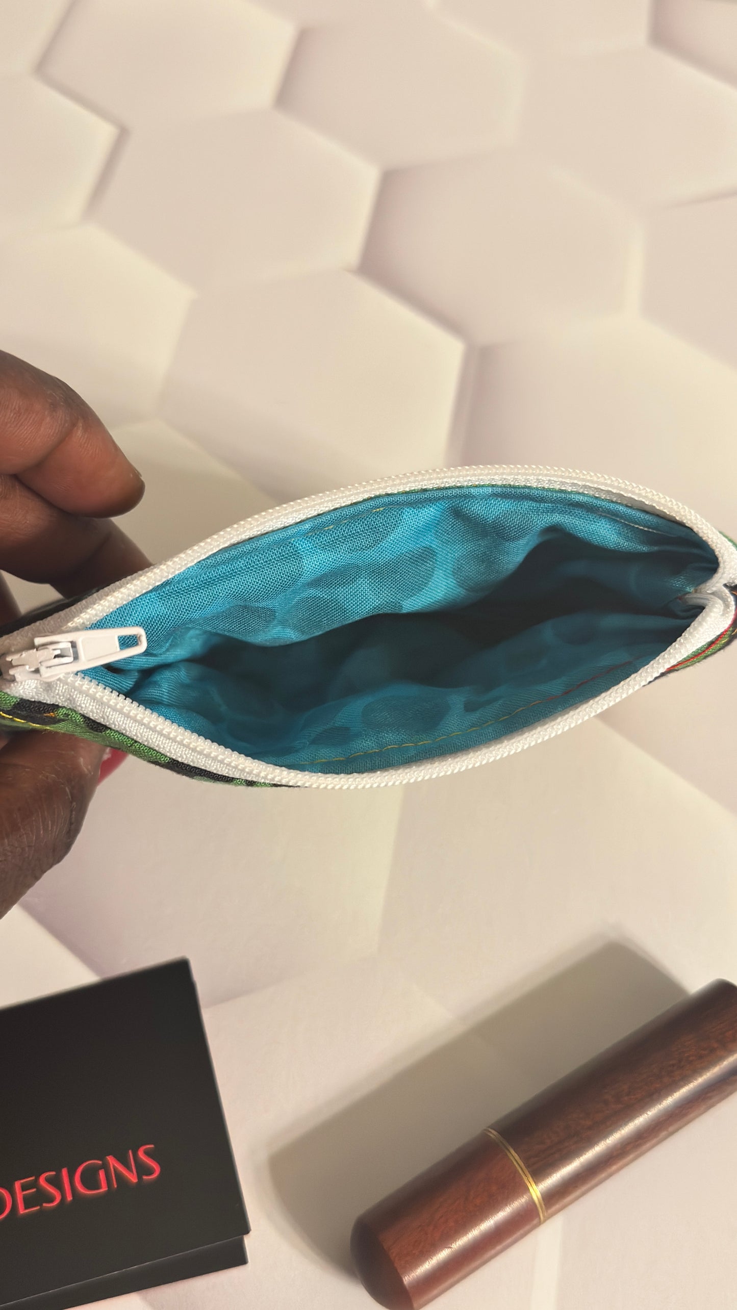 🌿 Nature Vibes Quilted Coin Wallet
